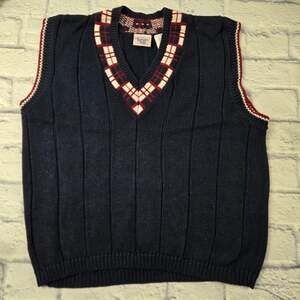 Women's Huntington Ridge Navy V-neck Sweater Vest Geometric Accent Preppy Medium